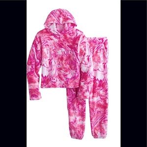 Little girls pink marble hoodie & pants set. Size 6 xs.